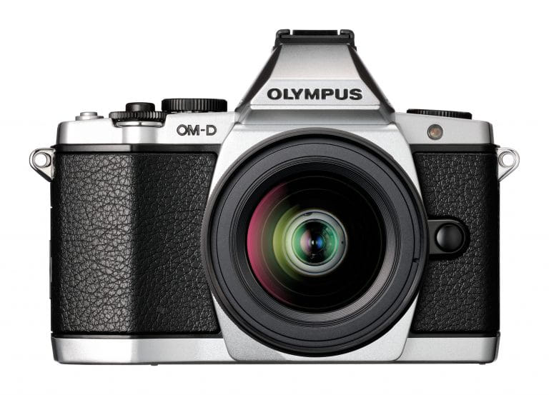 Privire din față Olympus OM-D